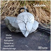 Charger l'image dans la galerie, Pendentif paix et libération en Sélénite