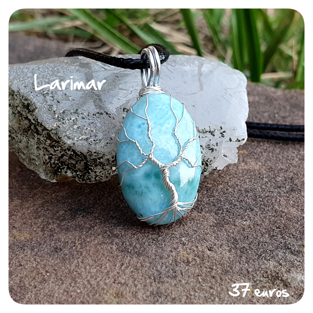 Pendentif sérénité et équilbre en Larimar