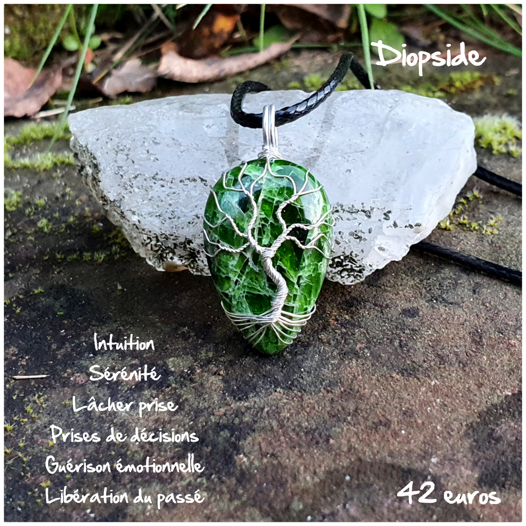 Pendentif lâcher prise et guérison en Diopside