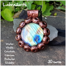 Charger l&#39;image dans la galerie, Pendentif protection de l&#39;empathe en labradorite
